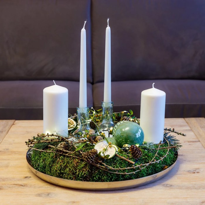 Coffee Table Christmas Decoration Ideas