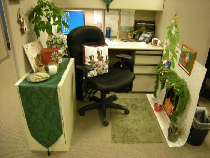 Office cubicle christmas decoration ideas