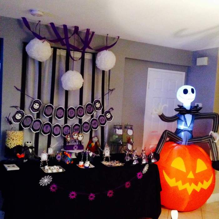 Nightmare before christmas party decoration