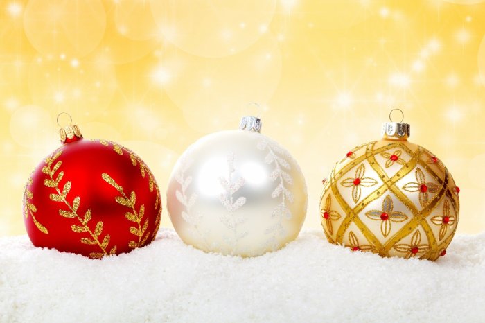 Decoration ideas with christmas balls